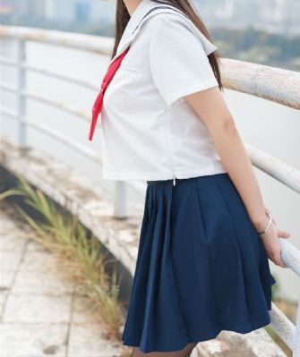 狂风飞絮